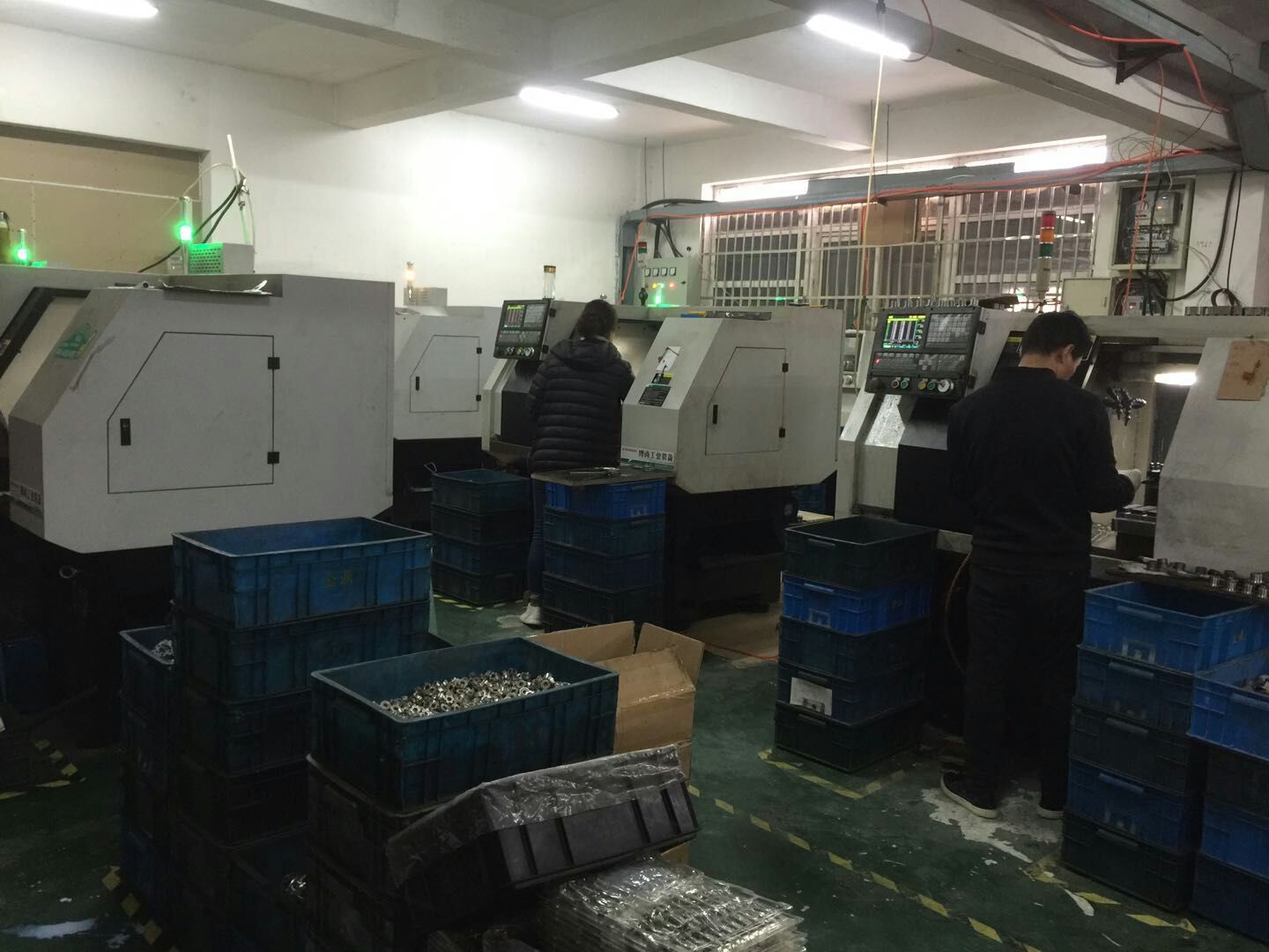 數(shù)控加工設備.jpg
